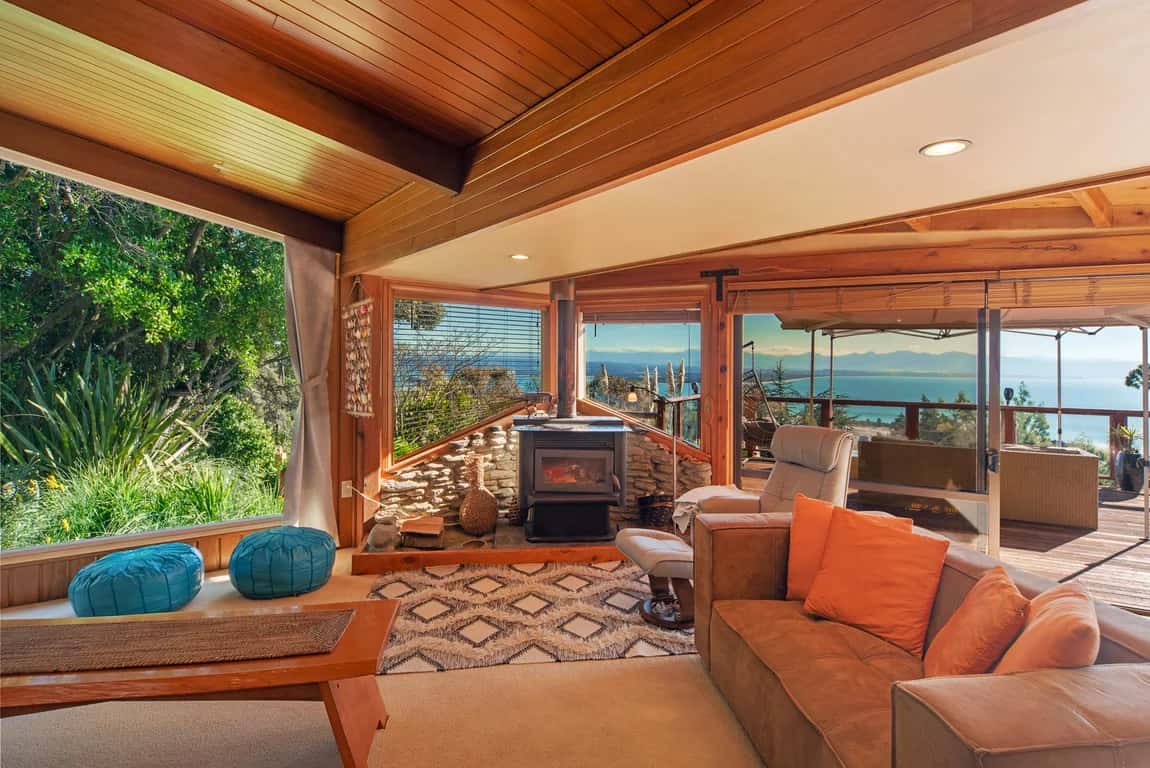 Hilltop Ocean Views photo 2