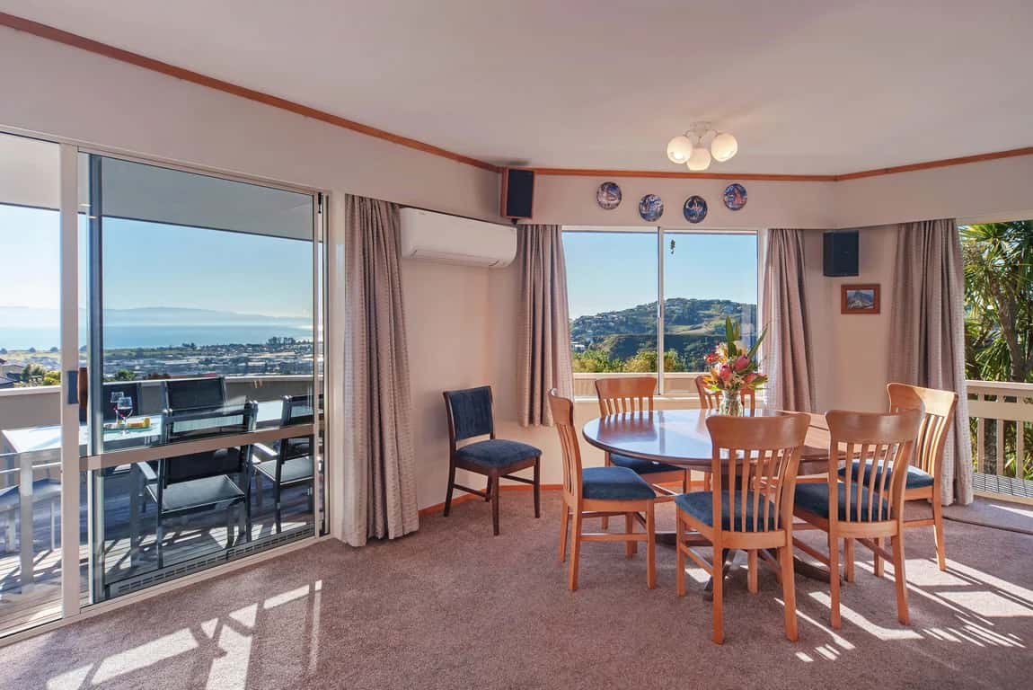 Sunny Bayview Retreat photo 1