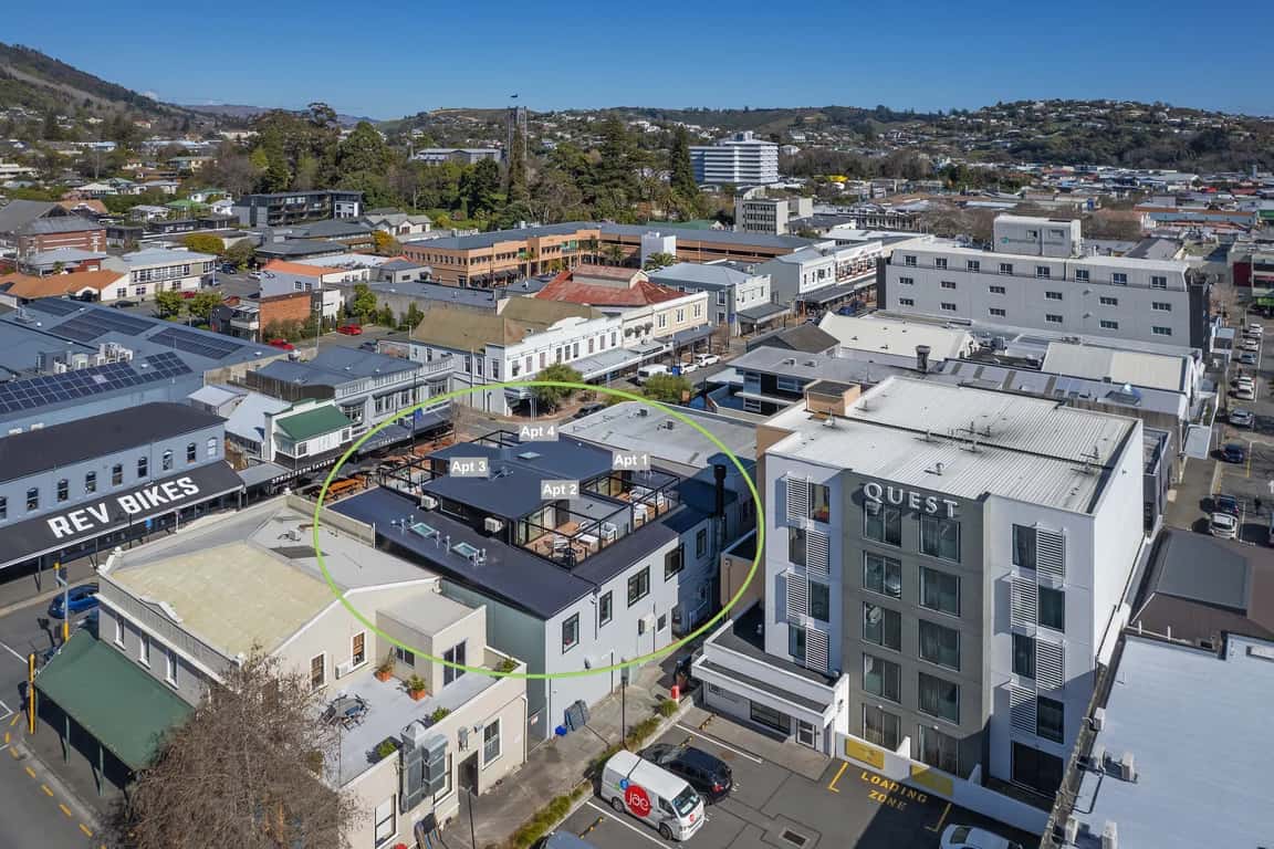 Inner City Apartment 1 with Car Park + Rooftop Balcony photo 3