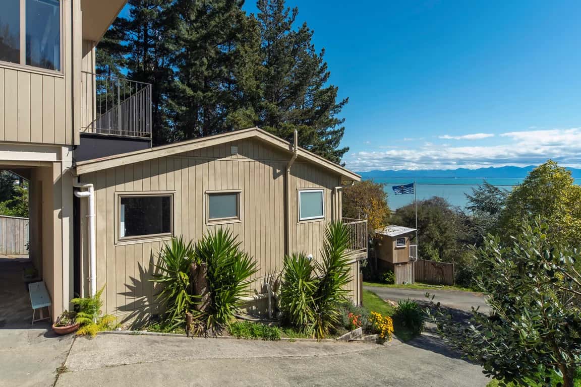 Coastal Hideaway photo 2