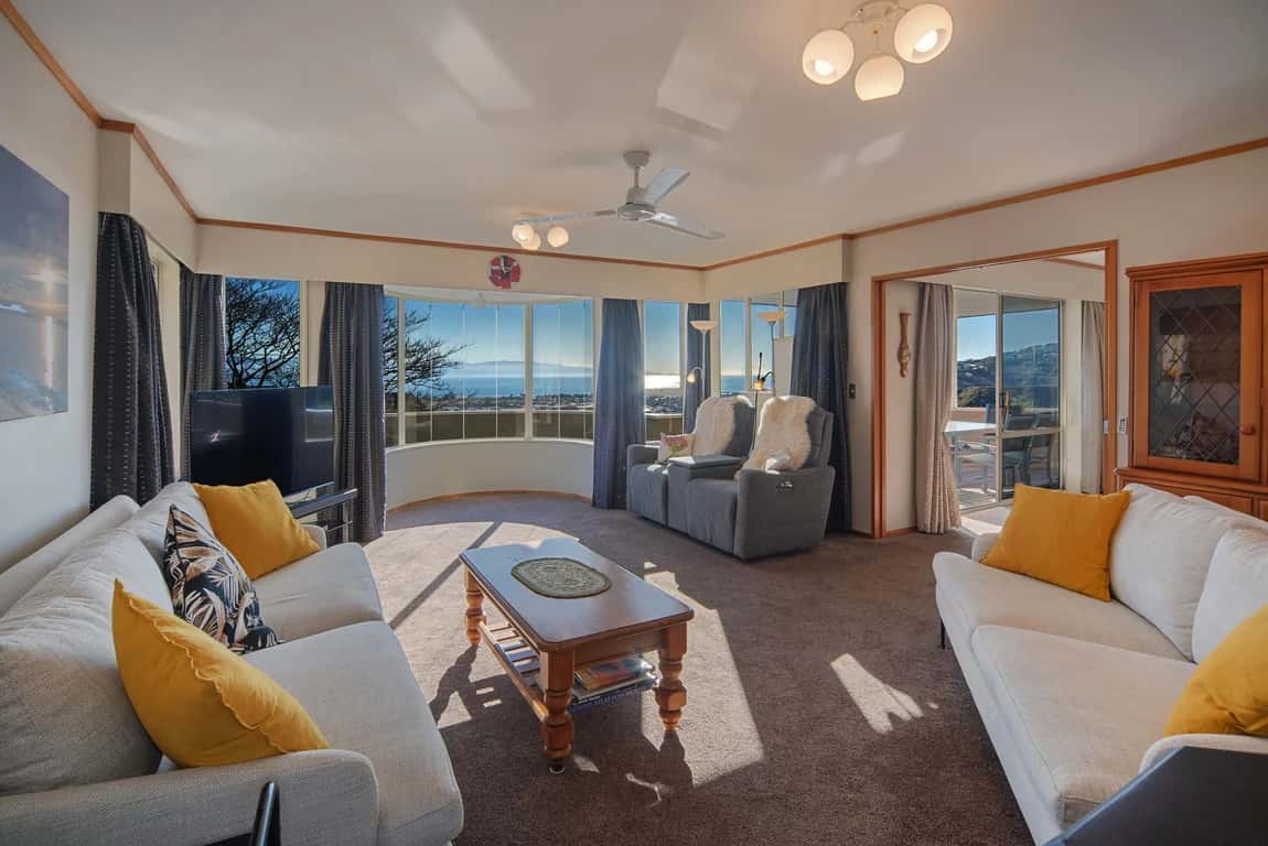Sunny Bayview Retreat photo 2
