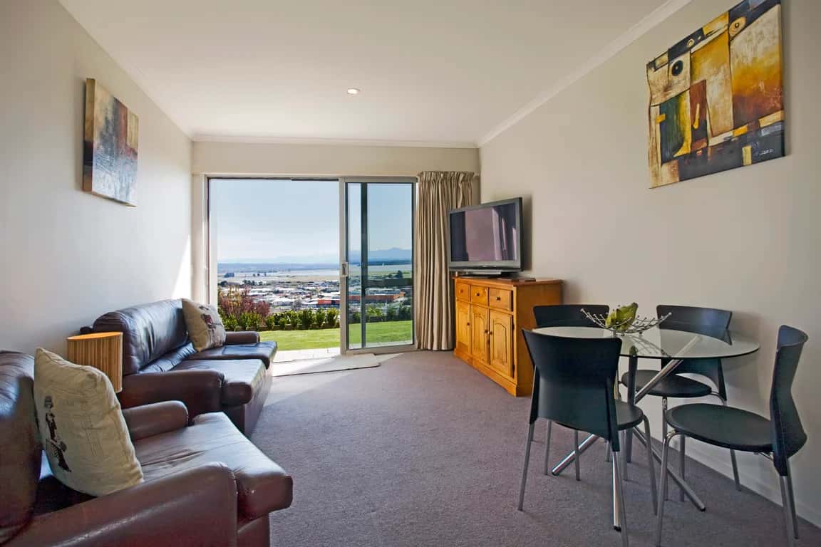 Pinnacle Apartment photo 3