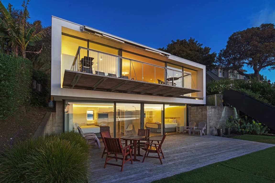 Beachfront Retreat, photo 3