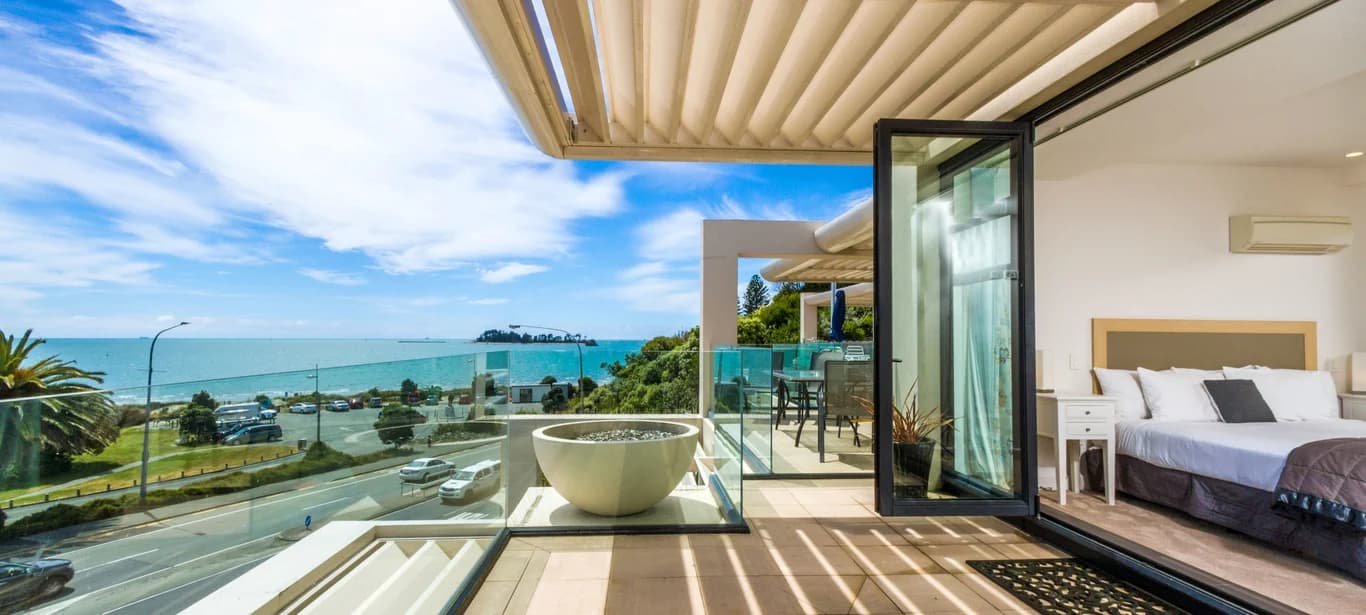 Silver Sands Apartment